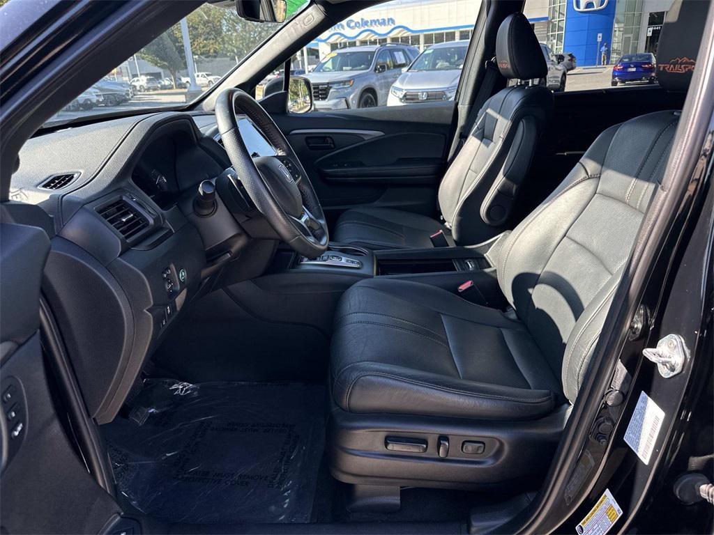 used 2023 Honda Passport car, priced at $31,000