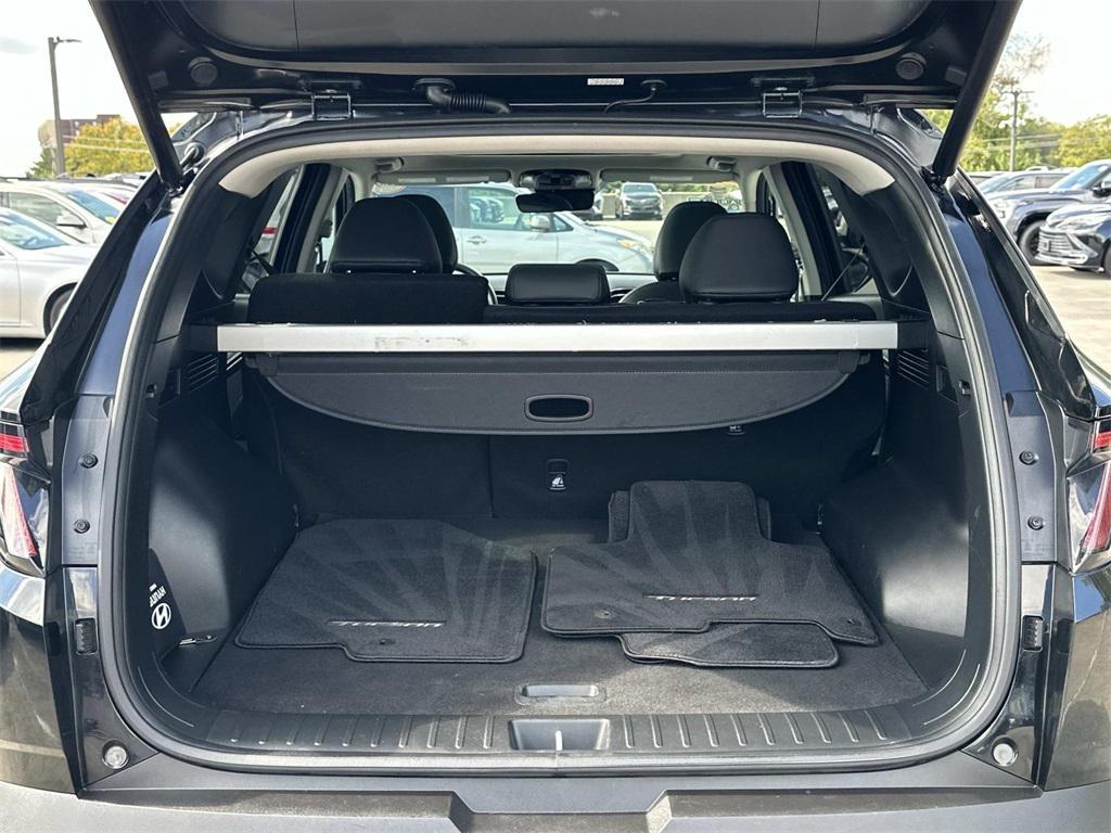 used 2024 Hyundai TUCSON Hybrid car, priced at $27,000