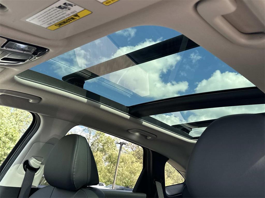 used 2024 Hyundai TUCSON Hybrid car, priced at $27,000