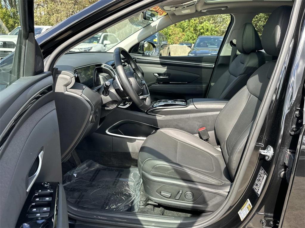 used 2024 Hyundai TUCSON Hybrid car, priced at $27,000