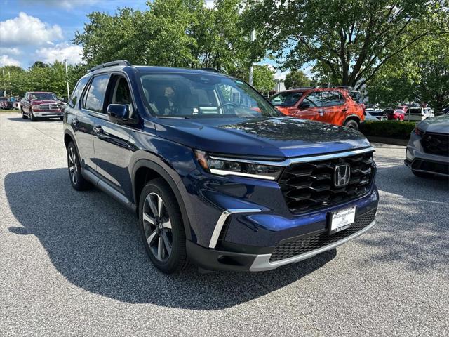 new 2025 Honda Pilot car, priced at $54,530