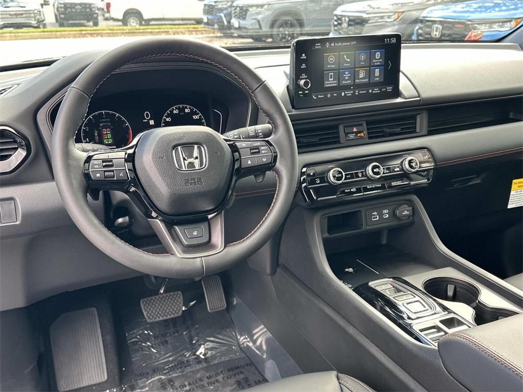 new 2025 Honda Pilot car, priced at $50,895