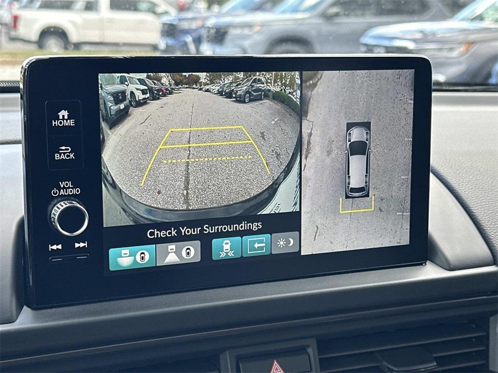 new 2025 Honda Pilot car, priced at $50,895