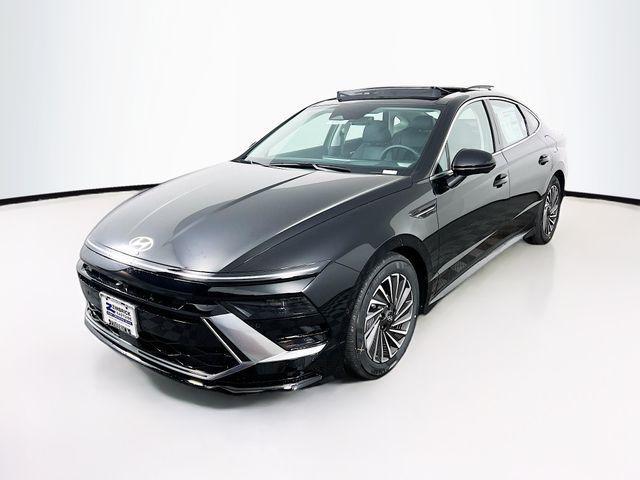 new 2026 Hyundai Sonata Hybrid car, priced at $38,333