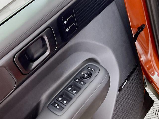 new 2025 Hyundai SANTA FE HEV car, priced at $46,461