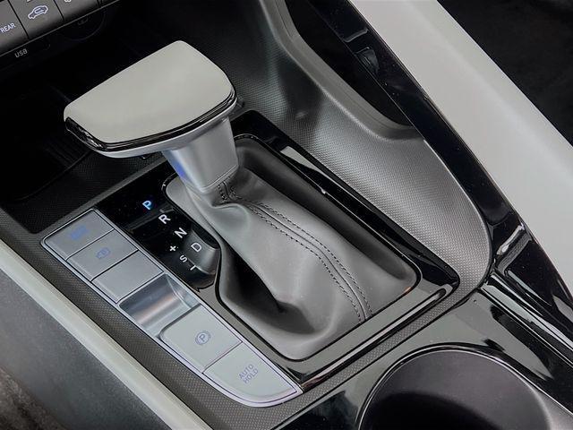 new 2025 Hyundai Elantra car, priced at $27,203