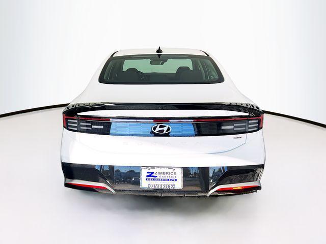 new 2025 Hyundai Sonata Hybrid car, priced at $30,720