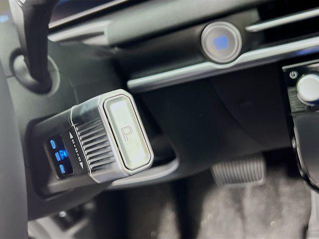 new 2025 Hyundai TUCSON Hybrid car, priced at $36,991