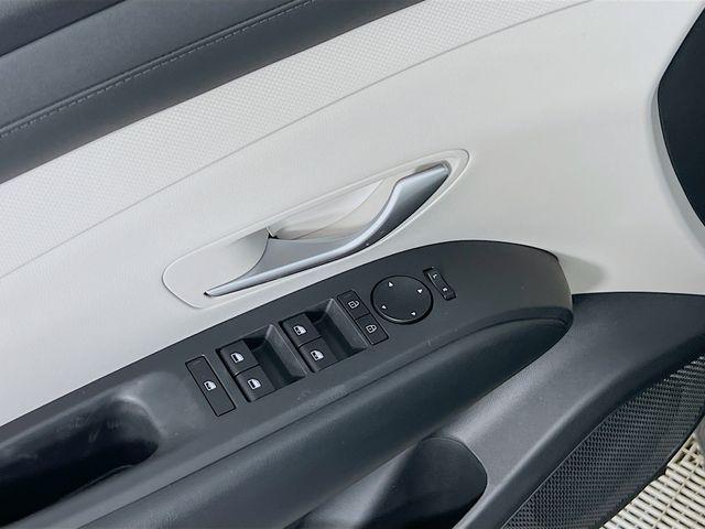 new 2026 Hyundai TUCSON Hybrid car, priced at $32,199