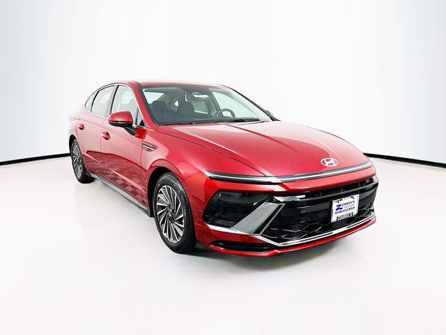 new 2025 Hyundai Sonata Hybrid car, priced at $31,356
