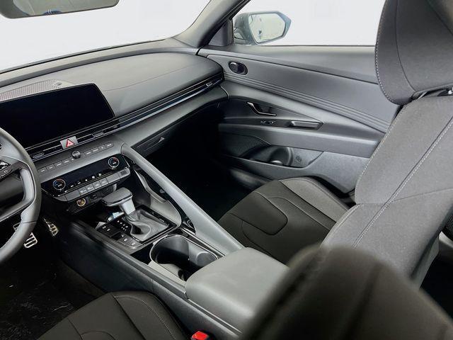 new 2025 Hyundai ELANTRA HEV car, priced at $26,061