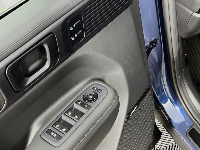 new 2026 Hyundai SANTA FE HEV car, priced at $47,153