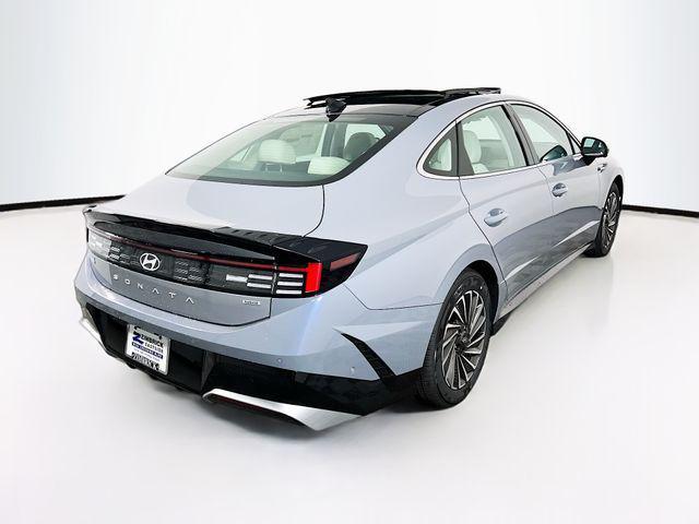 new 2025 Hyundai Sonata Hybrid car, priced at $36,942