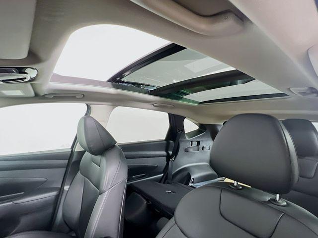 new 2025 Hyundai TUCSON Hybrid car, priced at $34,813