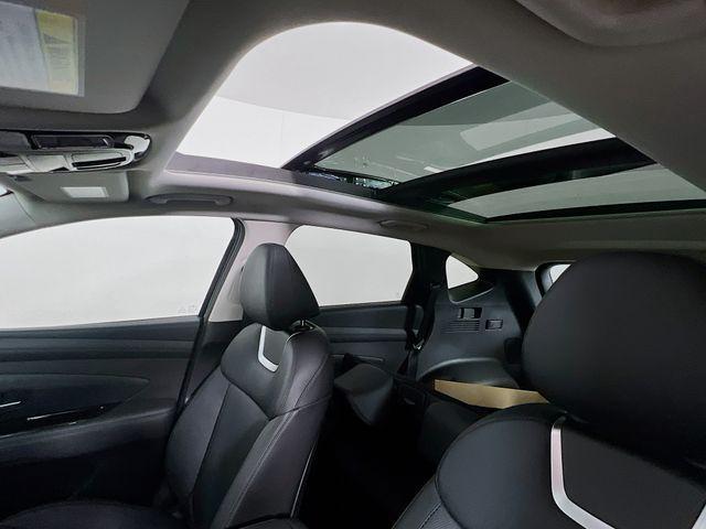 new 2025 Hyundai TUCSON Hybrid car, priced at $40,441