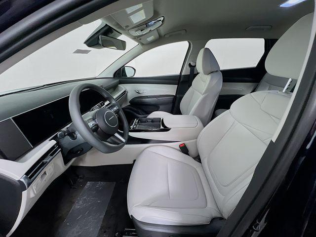 new 2025 Hyundai TUCSON Hybrid car, priced at $33,198