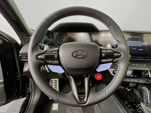 new 2025 Hyundai Elantra car, priced at $35,955