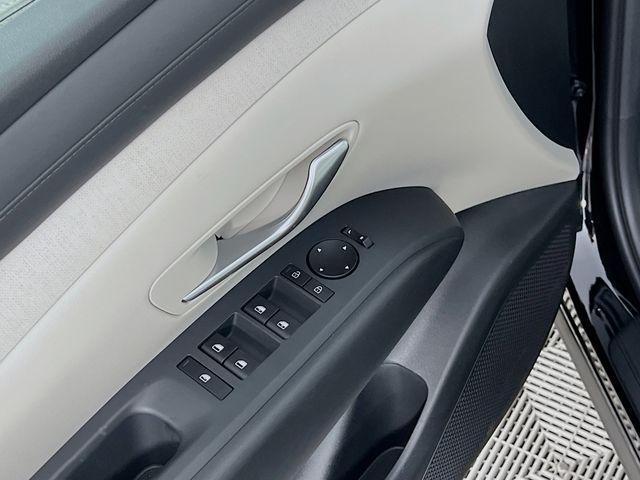 new 2025 Hyundai Tucson car, priced at $33,827