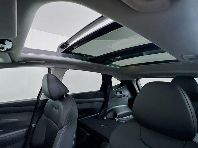 new 2025 Hyundai TUCSON Hybrid car, priced at $34,491