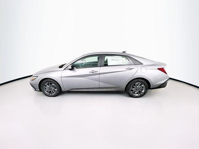new 2025 Hyundai ELANTRA HEV car, priced at $24,221
