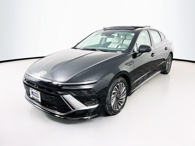 new 2026 Hyundai Sonata Hybrid car, priced at $38,333