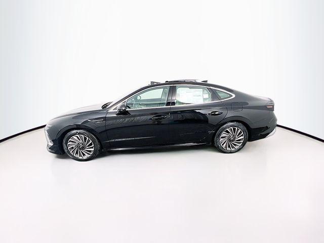 new 2026 Hyundai Sonata Hybrid car, priced at $38,333