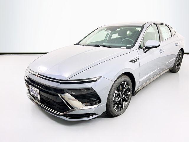 new 2025 Hyundai Sonata car, priced at $28,874