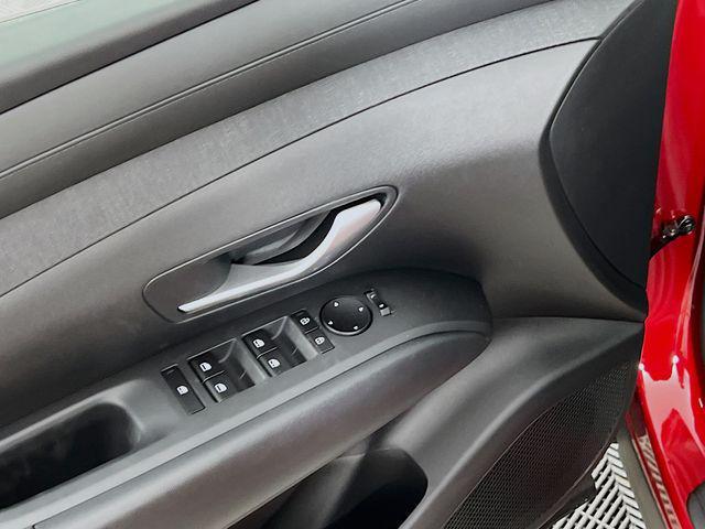 new 2025 Hyundai TUCSON Hybrid car, priced at $35,216