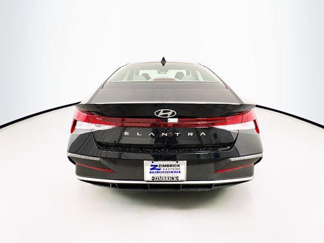 new 2024 Hyundai Elantra car, priced at $23,236