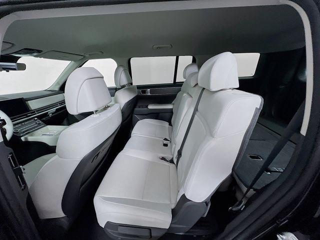 used 2025 Hyundai Santa Fe car, priced at $33,999