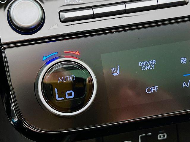 new 2025 Hyundai TUCSON Hybrid car, priced at $34,741