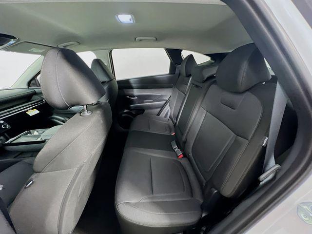 new 2025 Hyundai TUCSON Hybrid car, priced at $33,853