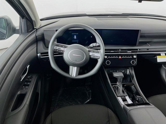 new 2025 Hyundai Tucson car, priced at $31,345