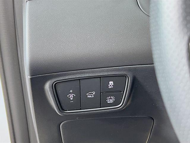 used 2024 Hyundai TUCSON Hybrid car, priced at $31,500