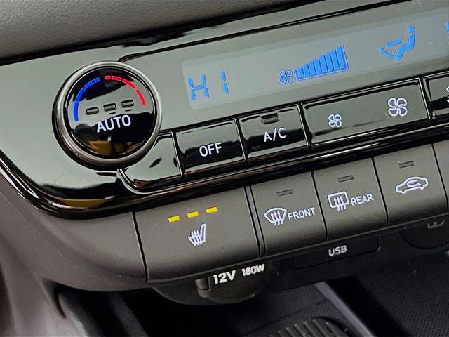 new 2025 Hyundai Elantra car, priced at $29,125