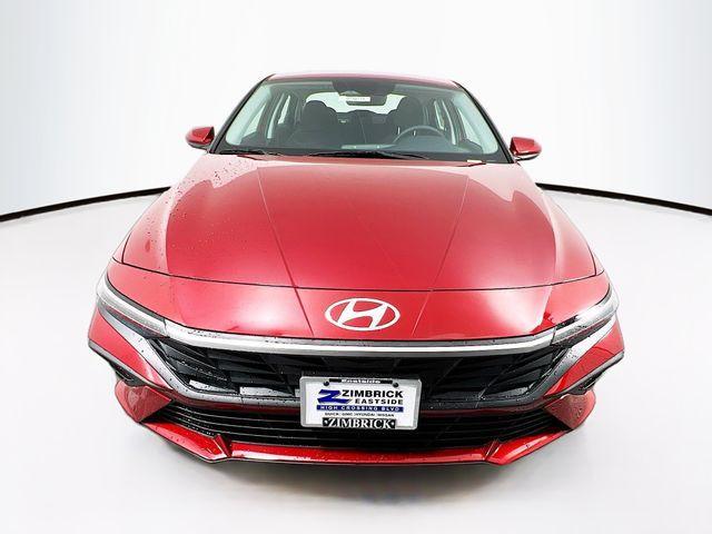 new 2024 Hyundai Elantra car, priced at $22,557