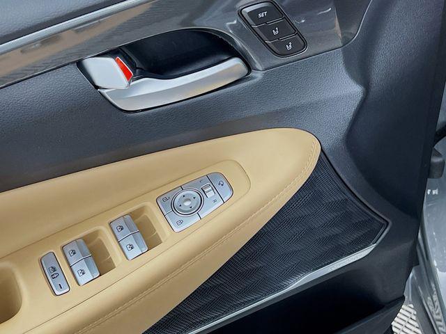 used 2023 Hyundai Santa Fe car, priced at $31,990