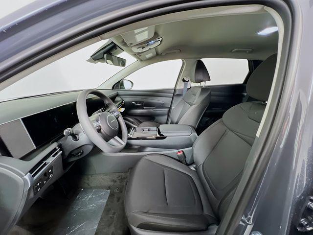 new 2026 Hyundai TUCSON Hybrid car, priced at $34,070