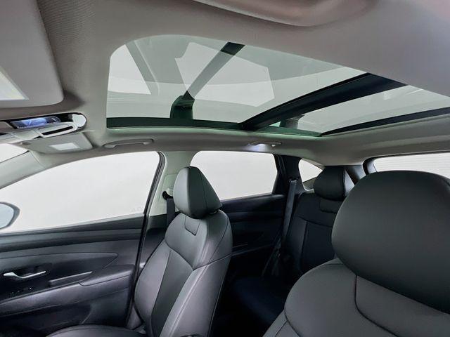 new 2025 Hyundai TUCSON Hybrid car, priced at $34,491