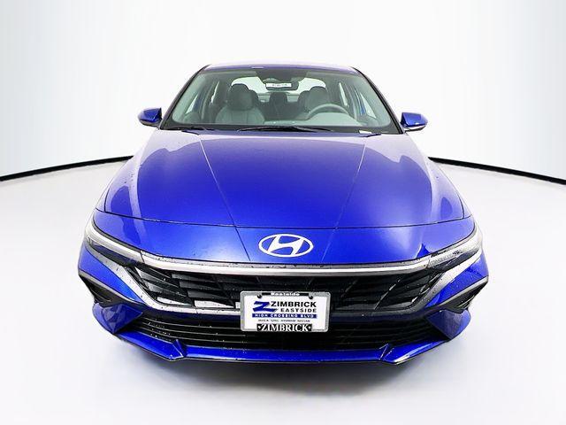 new 2024 Hyundai Elantra car, priced at $23,071