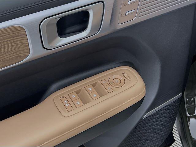 new 2025 Hyundai Santa Fe car, priced at $43,255