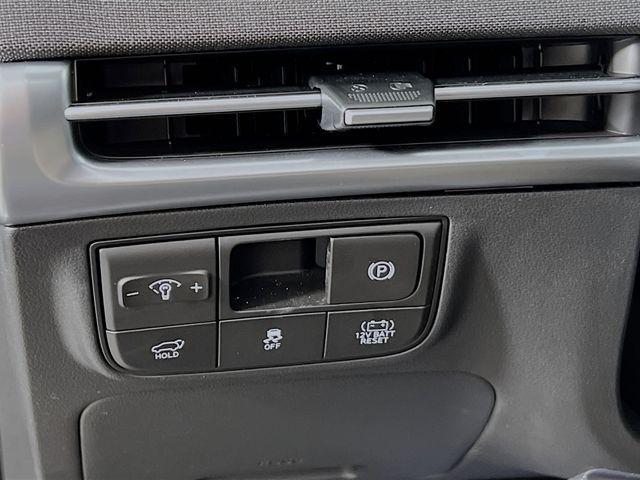 new 2026 Hyundai TUCSON Hybrid car, priced at $40,102