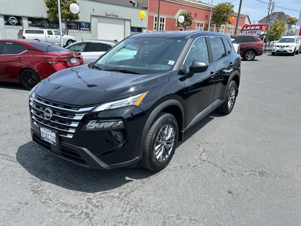 used 2025 Nissan Rogue car, priced at $29,995