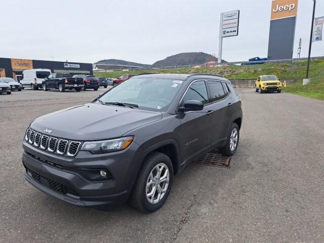 new 2024 Jeep Compass car, priced at $36,999