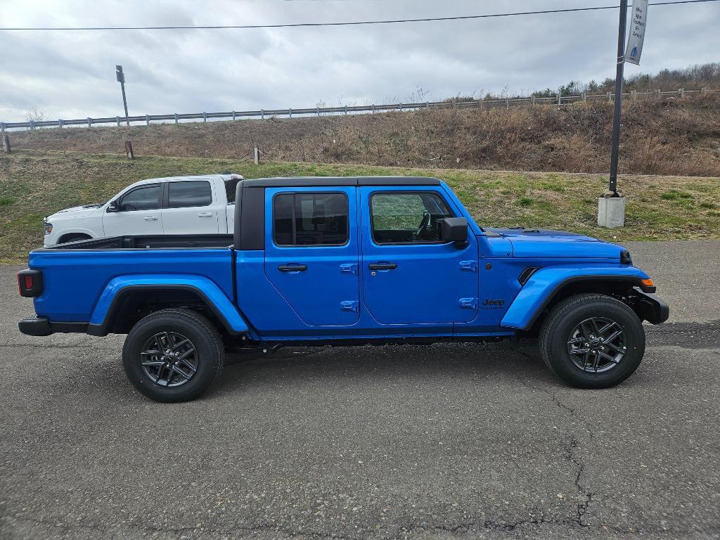 new 2024 Jeep Gladiator car, priced at $47,982