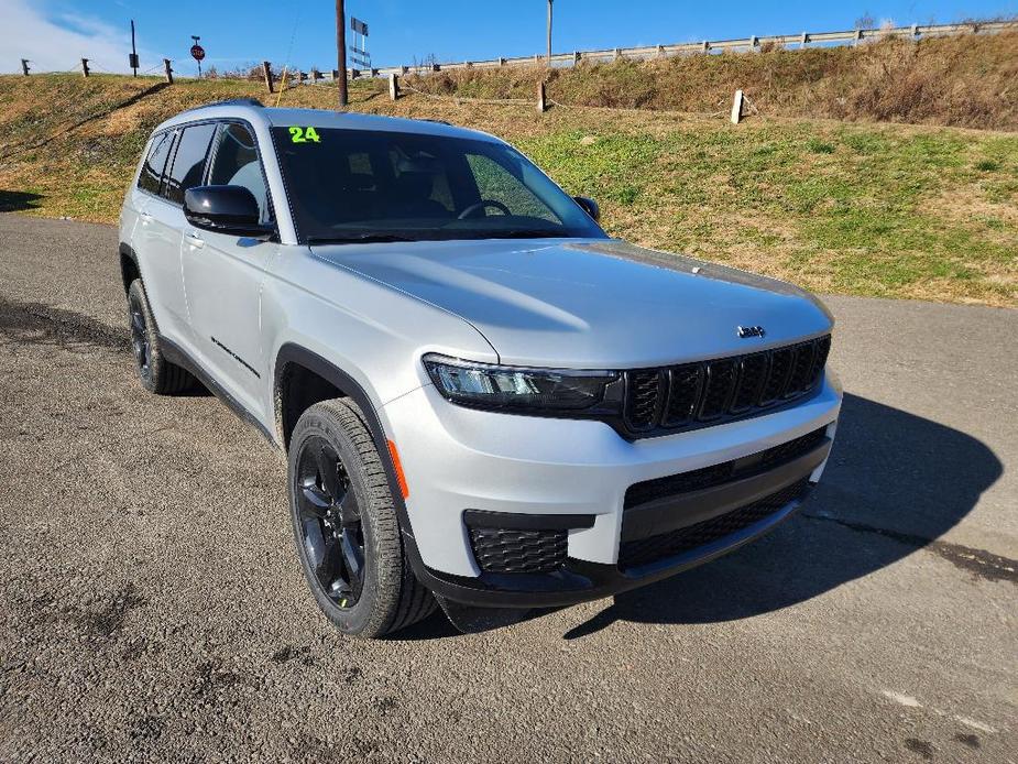 new 2024 Jeep Grand Cherokee L car, priced at $48,999