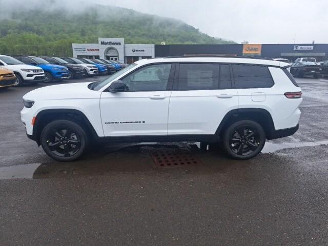 new 2024 Jeep Grand Cherokee L car, priced at $55,499