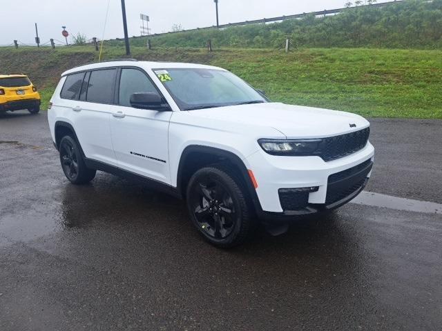 new 2024 Jeep Grand Cherokee L car, priced at $55,499