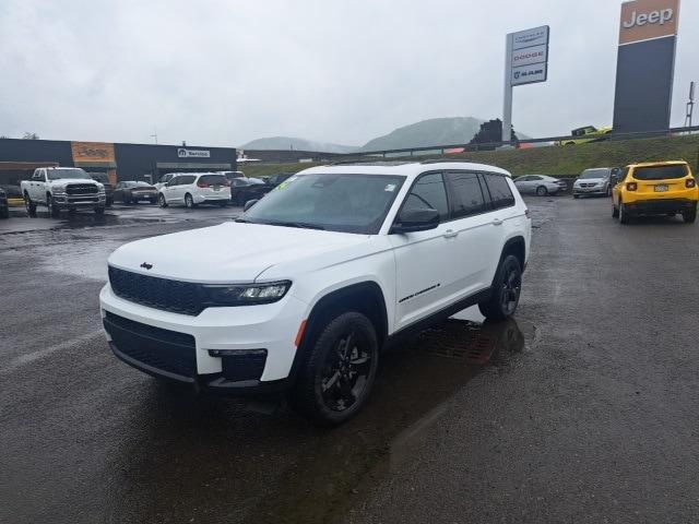 new 2024 Jeep Grand Cherokee L car, priced at $55,499