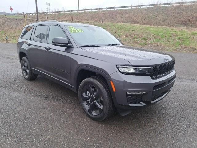 new 2025 Jeep Grand Cherokee L car, priced at $53,813